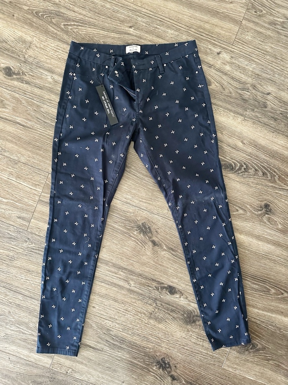 NWT Blank NYC Madewell Limited Edition Navy Pants with White Bow Micro Print